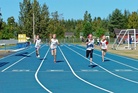 T9-sarjan 60 metrin voiton vei rataa 3 juokseva Kuivasjärven Auran Sonja Stång.