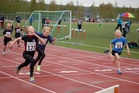 Vesa ykkösenä maalissa